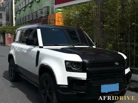 2022 Land Rover Defender 3
