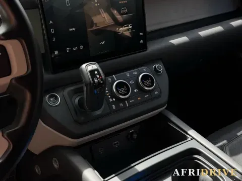 2022 Land Rover Defender 6