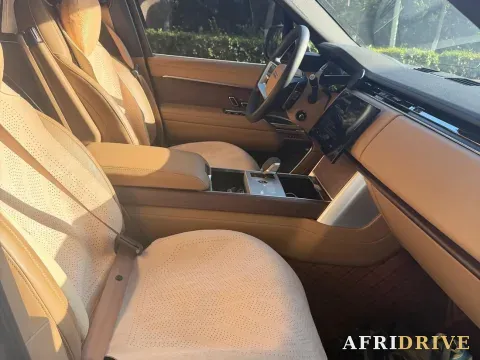 2025 Land Rover Range Rover 6