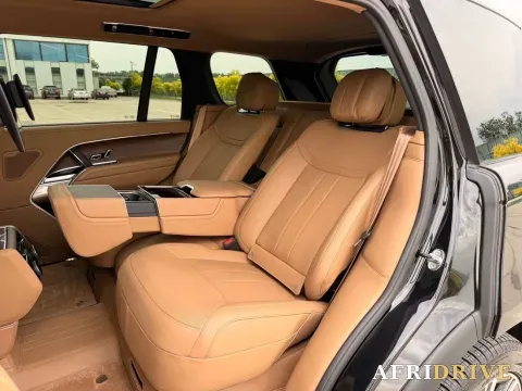 2025 Land Rover Range Rover 5