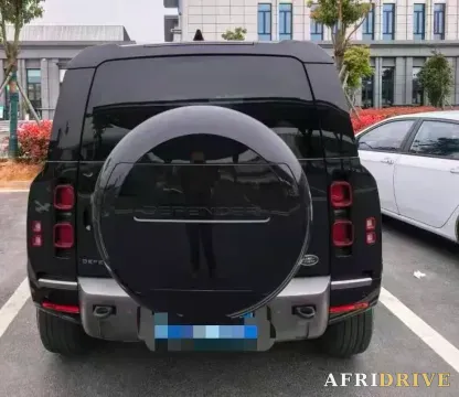 2023 Land Rover Defender 5