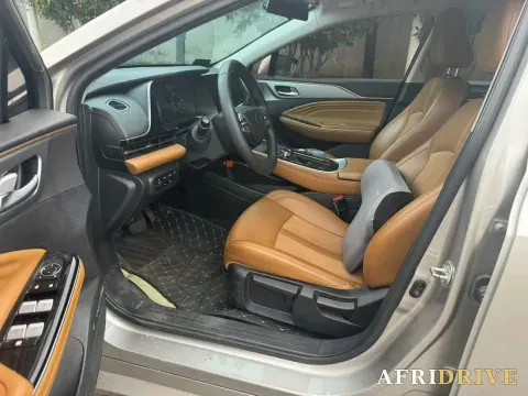 2022 Aion S 5