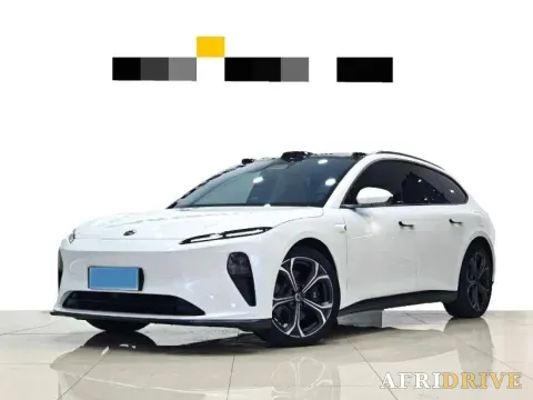 2023 NIO ET5T