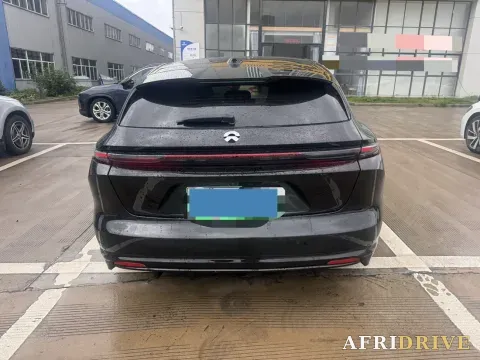 2025 NIO ET5T 5