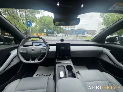 2024 NIO ET5T 8