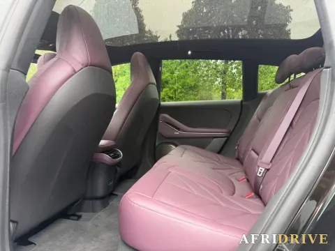 2025 NIO ET5T 9