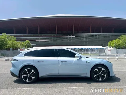 2023 NIO ET5T 11