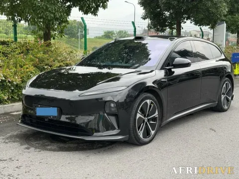 2025 NIO ET5T