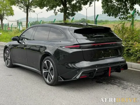 2025 NIO ET5T 4