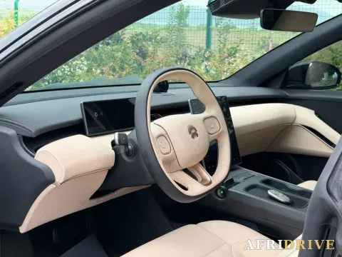 2025 NIO ET5T 6
