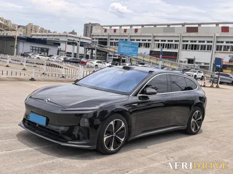 2023 NIO ET5T