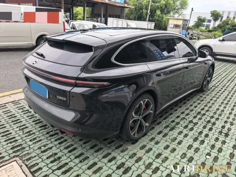 2023 NIO ET5T 4