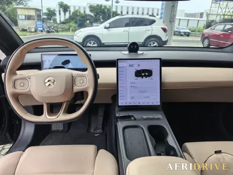 2023 NIO ET5T 5