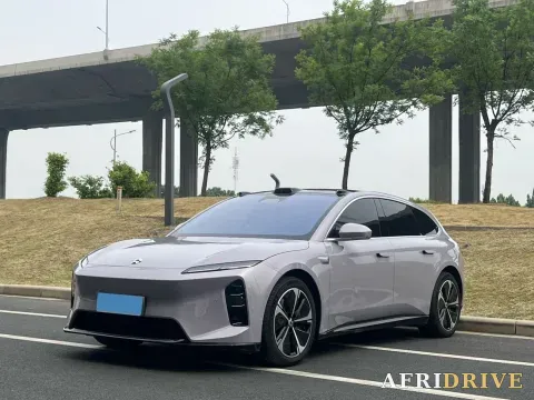 2025 NIO ET5T
