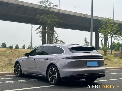 2025 NIO ET5T 4