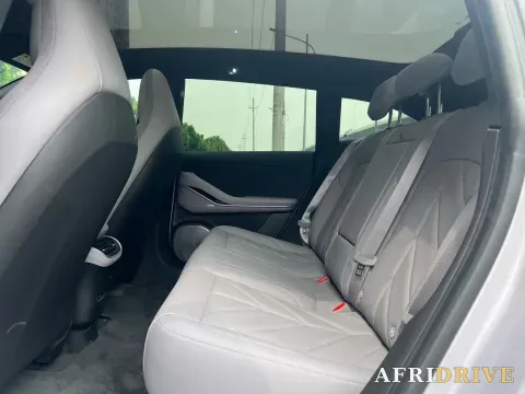2025 NIO ET5T 9
