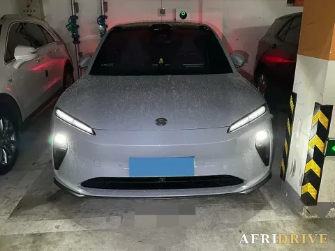 2024 NIO ET5T 8