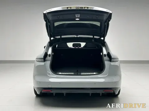 2025 NIO ET5T 13