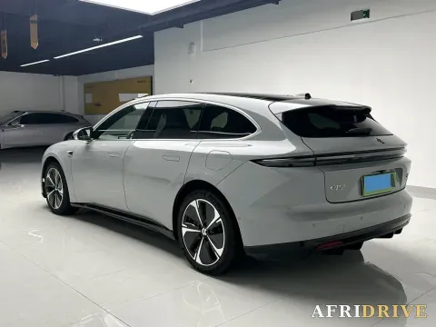 2025 NIO ET5T 6
