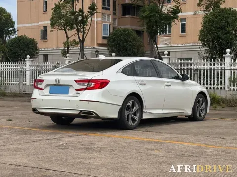 2018 Honda Accord 9