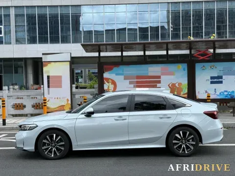 2025 Honda Civic 4