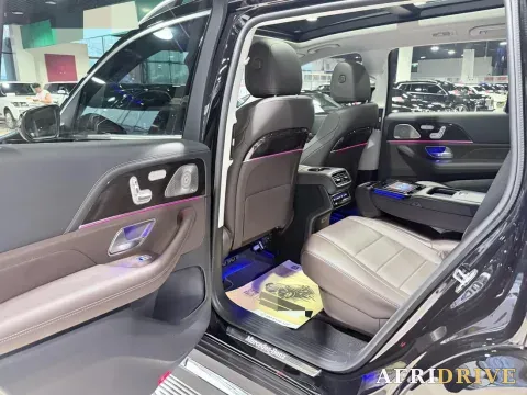 2021 Mercedes-Benz GLS Class 8