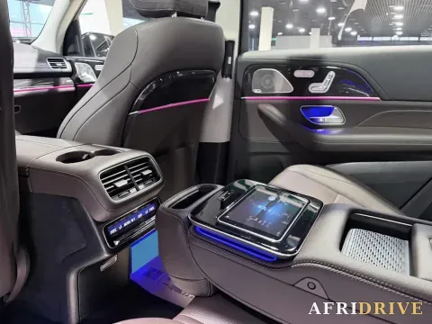2021 Mercedes-Benz GLS Class 9
