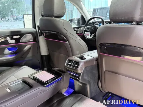 2021 Mercedes-Benz GLS Class 10