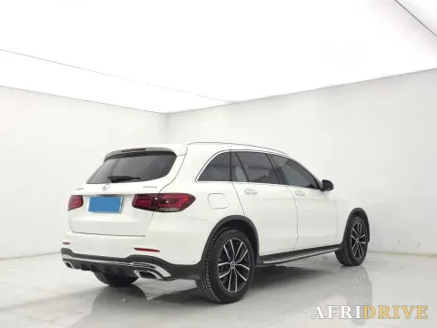 2022 Mercedes-Benz GLC Class 5