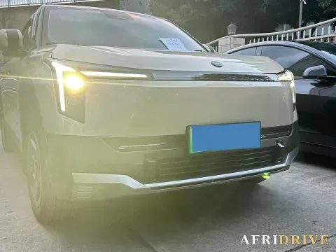 2025 DongFeng eπ 06 2