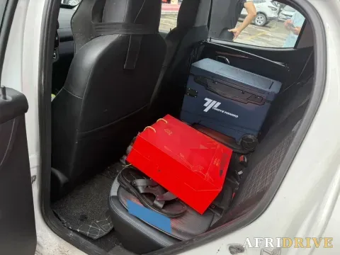 2021 DongFeng eπ Nami EX1 3