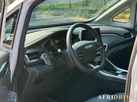 2023 MAXUS G50 4