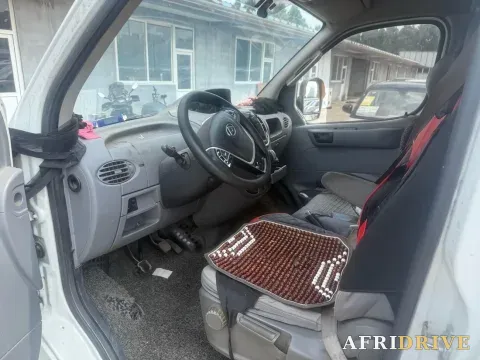2021 MAXUS XinTu V80 8