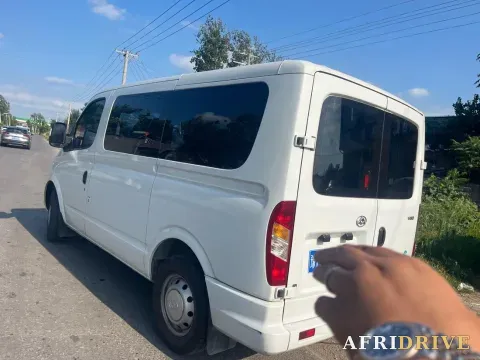 2015 MAXUS XinTu V80 8