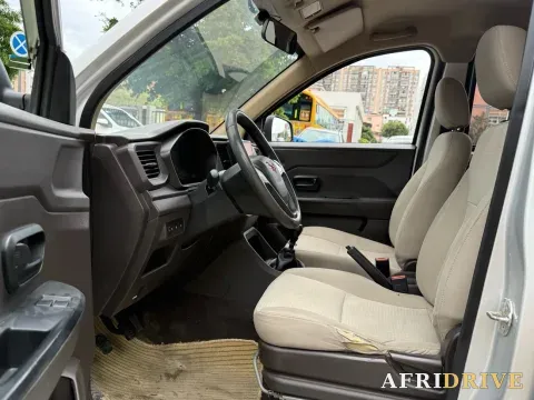 2022 WuLing HongGuang V 5