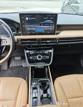 2020 Lincoln Corsair 8