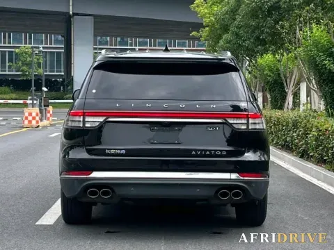 2021 Lincoln Aviator 8