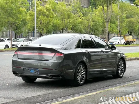 2020 Lincoln MKZ 4
