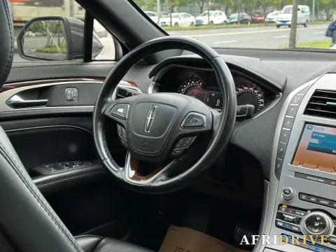 2020 Lincoln MKZ 7