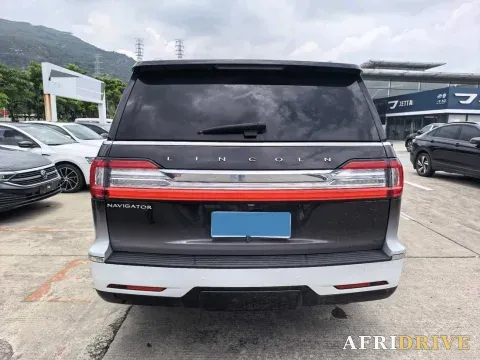 2019 Lincoln Navigator 8