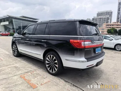 2019 Lincoln Navigator 9