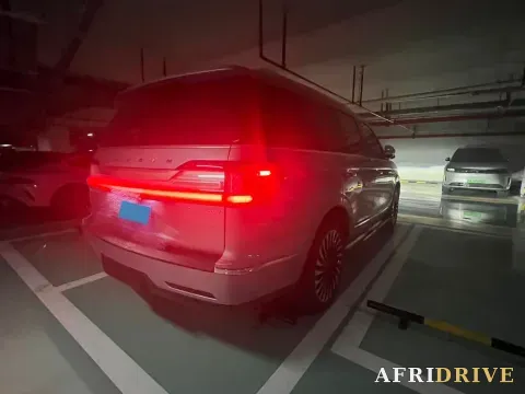 2020 Lincoln Navigator 5