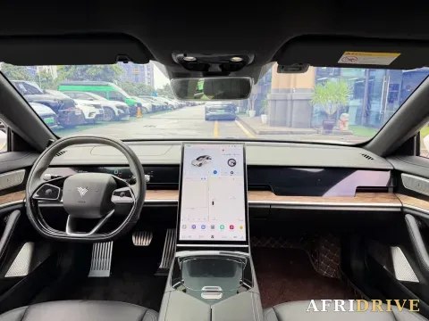 2022 Neta S 4