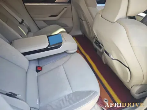 2022 Jeep Grand Commander 5