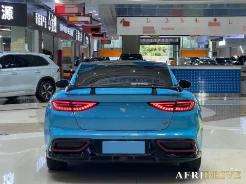 2023 Neta GT 8