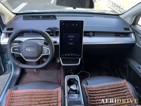 2022 Neta V 7