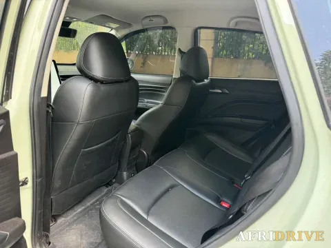 2022 Neta V 5