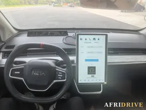 2022 Neta V 7