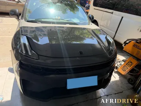2023 LYNK&CO 03 2