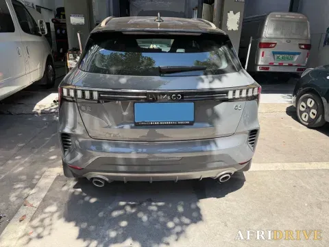 2023 LYNK&CO 03 8